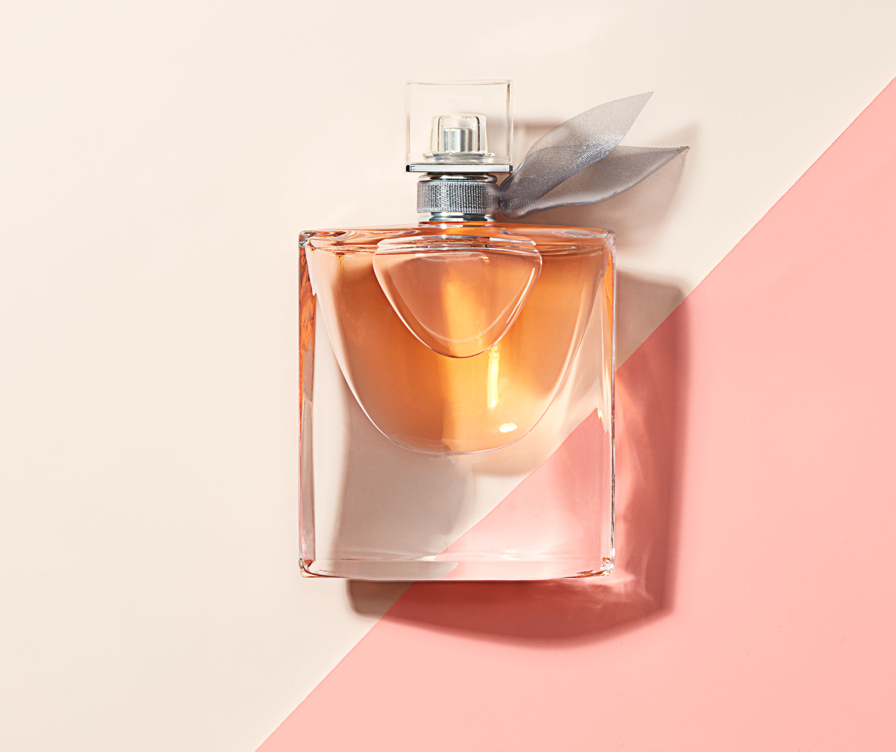 44179_ValentinesDay_Fashion_Lancome_PerfumeGiftSet_v2_RTcrop